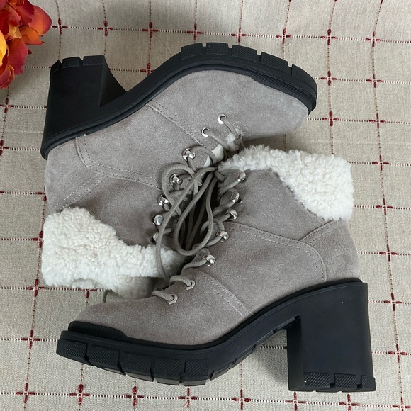 Marc Fisher “VACINTA” Grey Suede Real Fur Lined Lace Up Ankle Boots MLVANLISA 8 - Picture 9 of 9